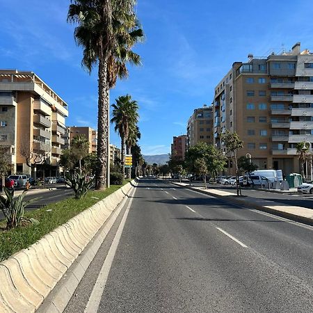 Apartamento Jardin Del Mar Malaga Luaran gambar