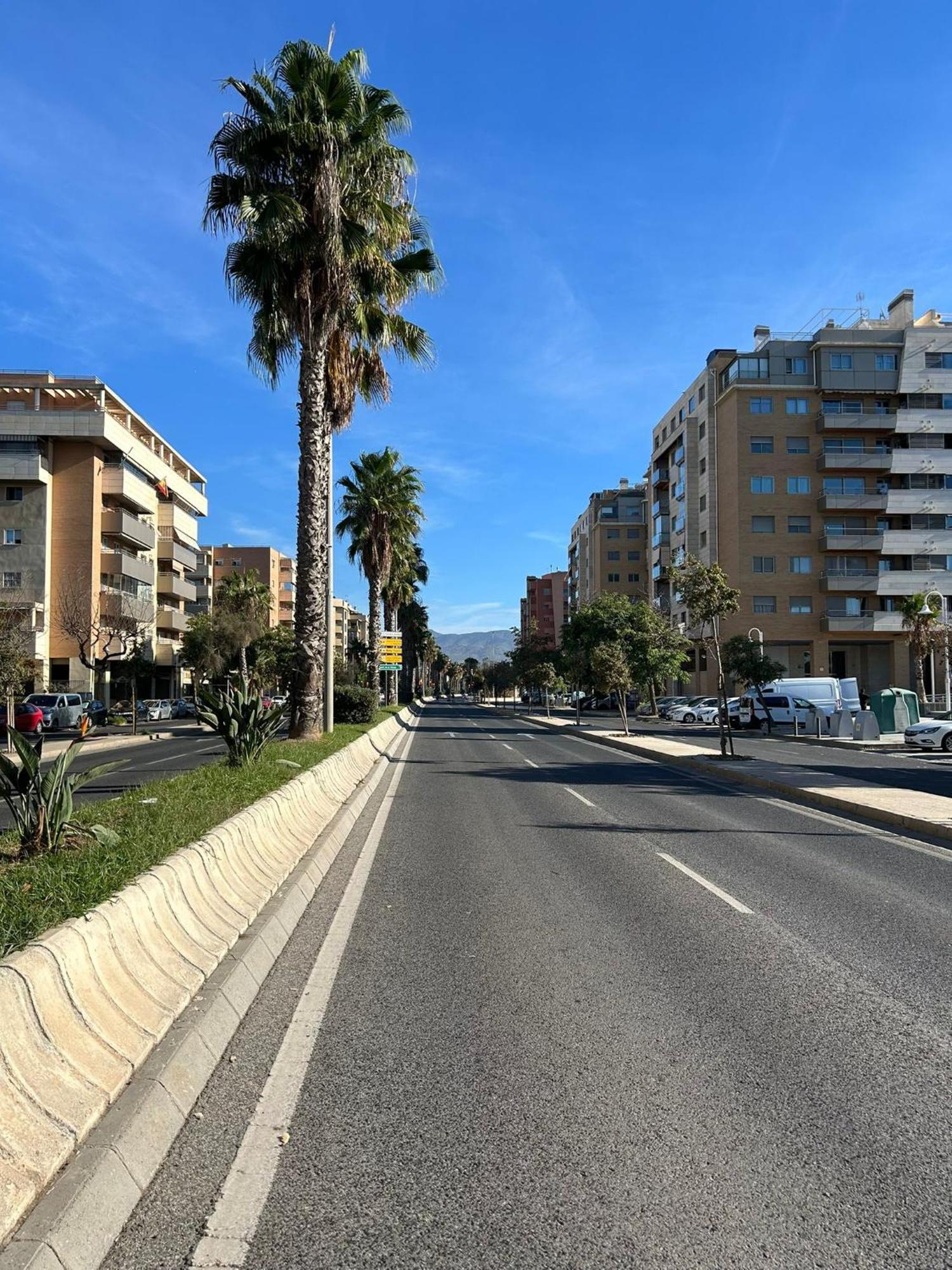 Apartamento Jardin Del Mar Malaga Luaran gambar