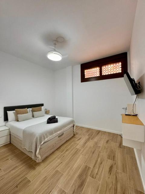 Apartamento Jardin Del Mar Malaga Luaran gambar